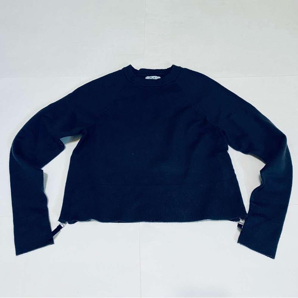 ⭐️FLX Navy Blue Women's Top - Picture 2 of 12
